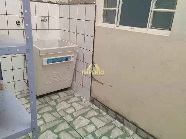 Casa com 180m² 3 quartos e 1 banheiro, à venda, no bairro Jardim Nair Maria em Salto