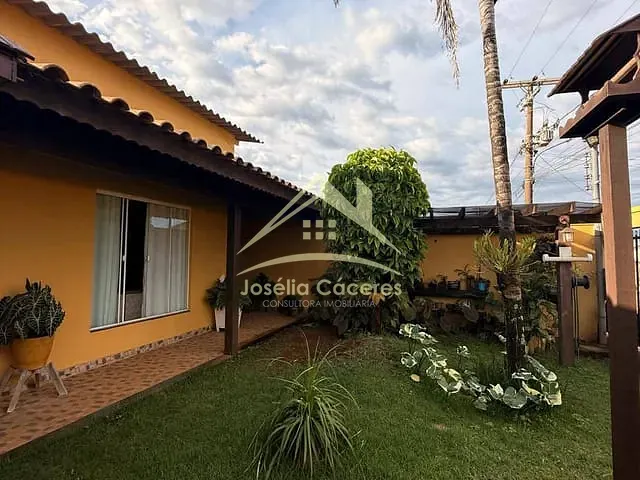 Casa com 300m² 3 quartos e 2 banheiros, à venda, no bairro vale da chapada em Chapada dos Guimarães