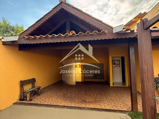 Casa com 300m² 3 quartos e 2 banheiros, à venda, no bairro vale da chapada em Chapada dos Guimarães