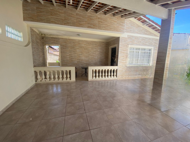 Casa com 300m² 4 quartos e 2 banheiros, à venda, no bairro Jardim Paraibá em Aparecida