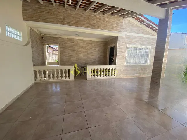 Casa com 300m² 4 quartos e 2 banheiros, à venda, no bairro Jardim Paraibá em Aparecida