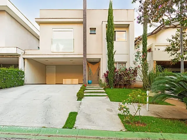 Casa com 300m² 4 quartos e 6 banheiros, à venda, no bairro Alphaville em Santana de Parnaíba