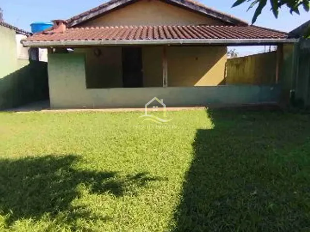 Casa com 400m² 2 quartos e 2 banheiros, à venda, no bairro Boraceia em Bertioga