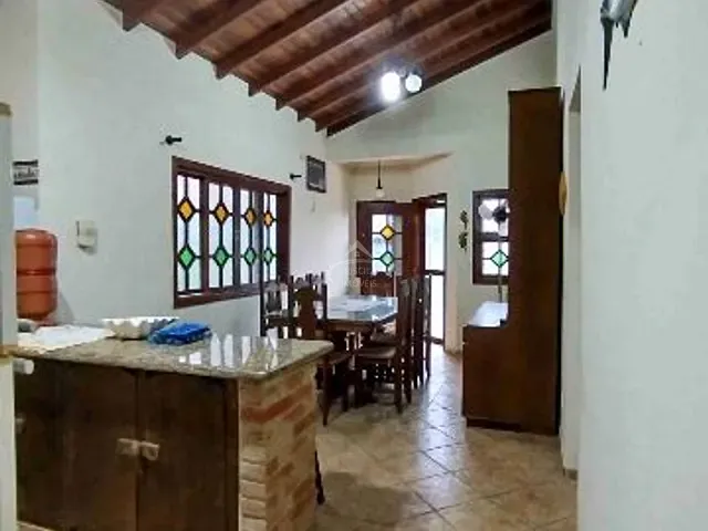Casa com 400m² 2 quartos e 2 banheiros, à venda, no bairro Boraceia em Bertioga