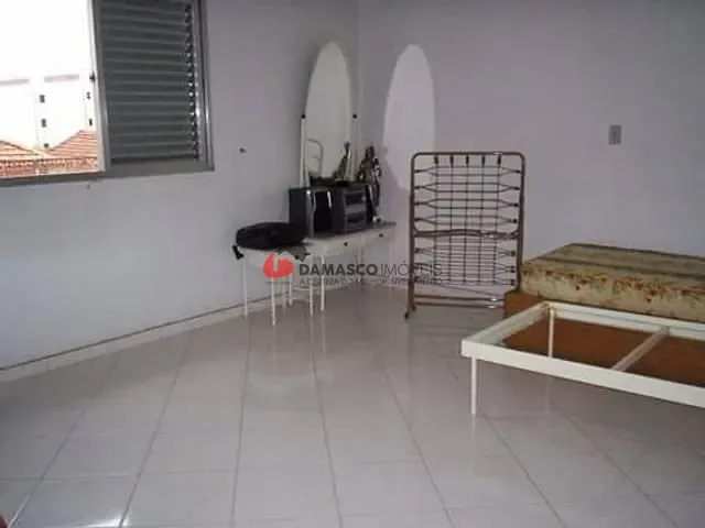 Casa com 398m² 3 quartos e 1 banheiro, à venda, no bairro Santa Maria em São Caetano do Sul