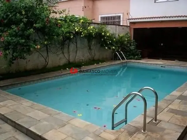 Casa com 398m² 3 quartos e 1 banheiro, à venda, no bairro Santa Maria em São Caetano do Sul
