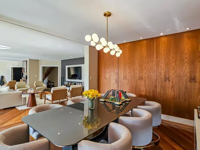 Casa com 773m² 4 quartos e 6 banheiros, à venda, no bairro Alphaville em Santana de Parnaíba