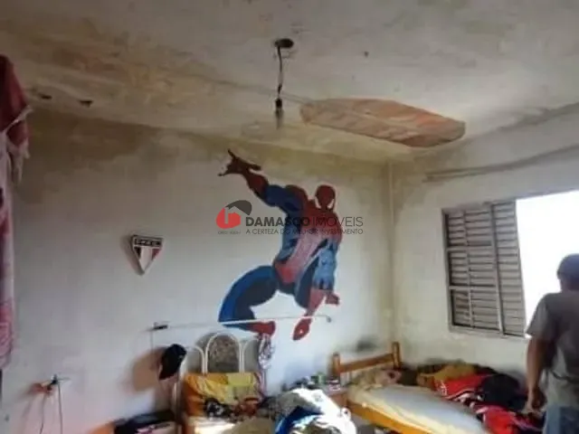 Casa com 240m² 6 quartos e 2 banheiros, à venda, no bairro Vila Palmares em Santo André