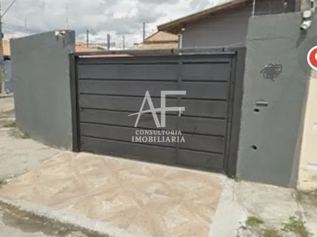 Casa com 270m² 2 quartos e 2 banheiros, à venda, no bairro Vale das Flores em Tremembé