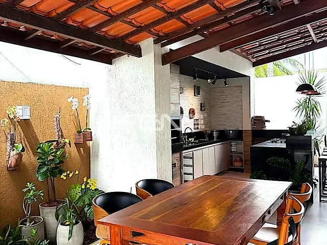 Casa com 232m² 4 quartos e 4 banheiros, à venda, no bairro Buraquinho em Lauro de Freitas