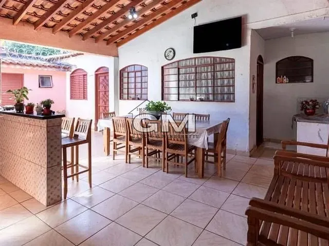 Casa com 10m² 3 quartos e 2 banheiros, à venda, no bairro Jardim Alexandre Balbo em Ribeirão Preto