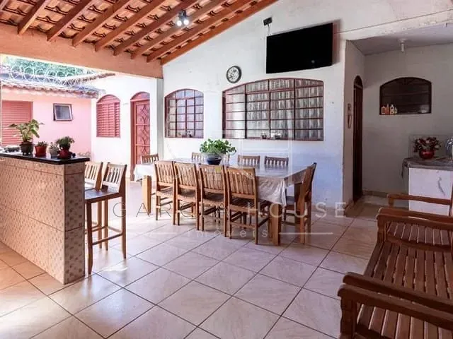 Casa com 10m² 3 quartos e 2 banheiros, à venda, no bairro Jardim Alexandre Balbo em Ribeirão Preto
