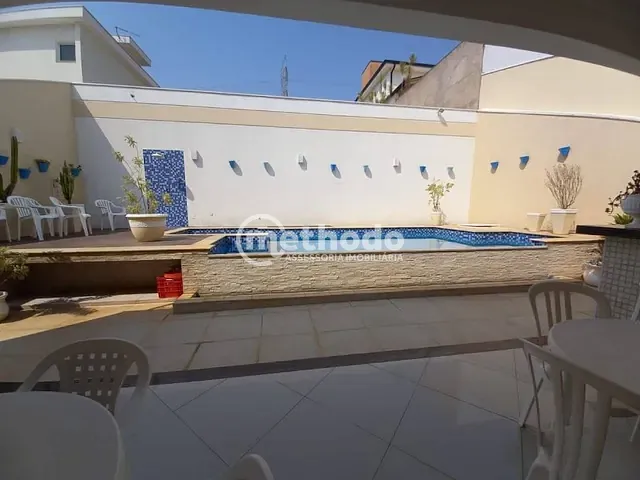 Casa com 390m² 4 quartos e 6 banheiros, à venda, no bairro Parque das Quaresmeiras em Campinas