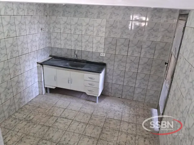 Casa 3 quartos e 2 banheiros, para alugar, no bairro Parque Residencial Triunfo em Nova Odessa