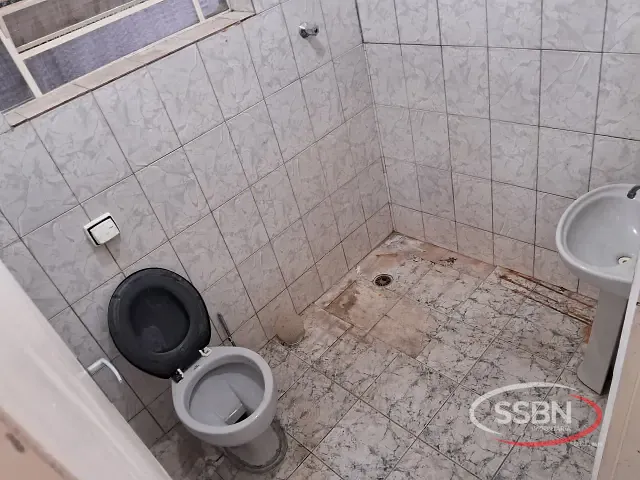 Casa 3 quartos e 2 banheiros, para alugar, no bairro Parque Residencial Triunfo em Nova Odessa