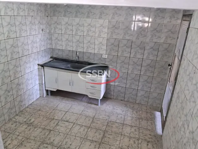 Casa 3 quartos e 2 banheiros, para alugar, no bairro Parque Residencial Triunfo em Nova Odessa