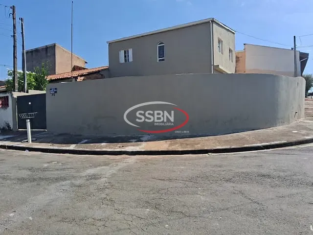 Casa 3 quartos e 2 banheiros, para alugar, no bairro Parque Residencial Triunfo em Nova Odessa