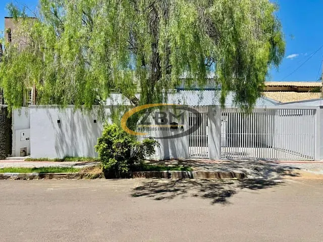 Casa com 500m² 6 quartos e 6 banheiros, à venda, no bairro Mediterrâneo em Londrina