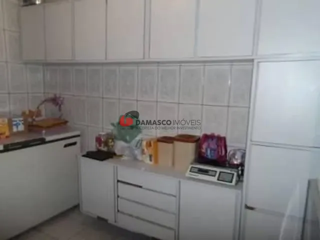 Casa com 280m² 2 quartos e 2 banheiros, à venda, no bairro Santa Paula em São Caetano do Sul