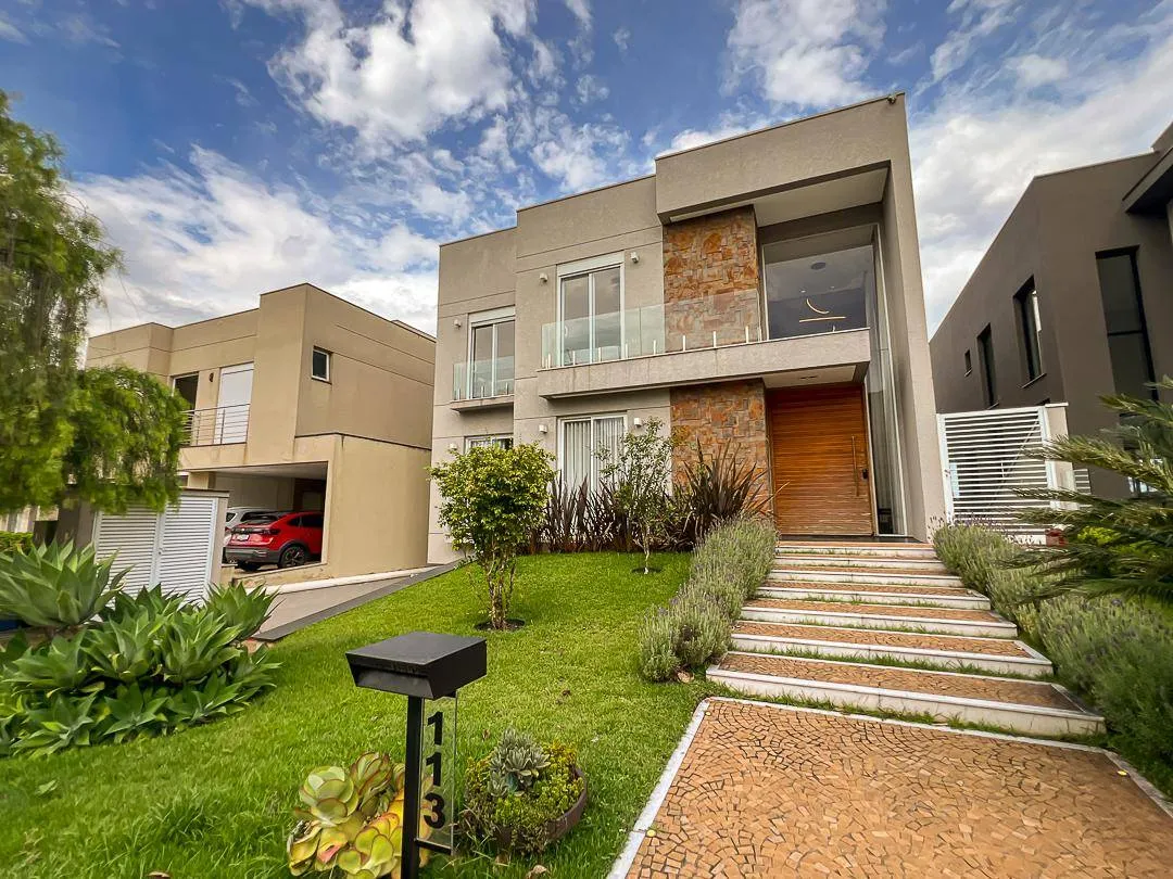 Casa em Alphaville — foto 1