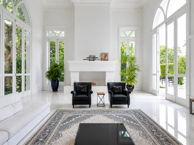 Casa com 2000m² 4 quartos e 9 banheiros, à venda, no bairro Jardim Petrópolis em São Paulo