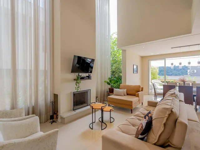 Casa com 420m² 3 quartos e 5 banheiros, à venda, no bairro Tamboré em Santana de Parnaíba