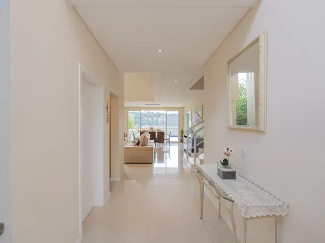 Casa com 420m² 3 quartos e 5 banheiros, à venda, no bairro Tamboré em Santana de Parnaíba
