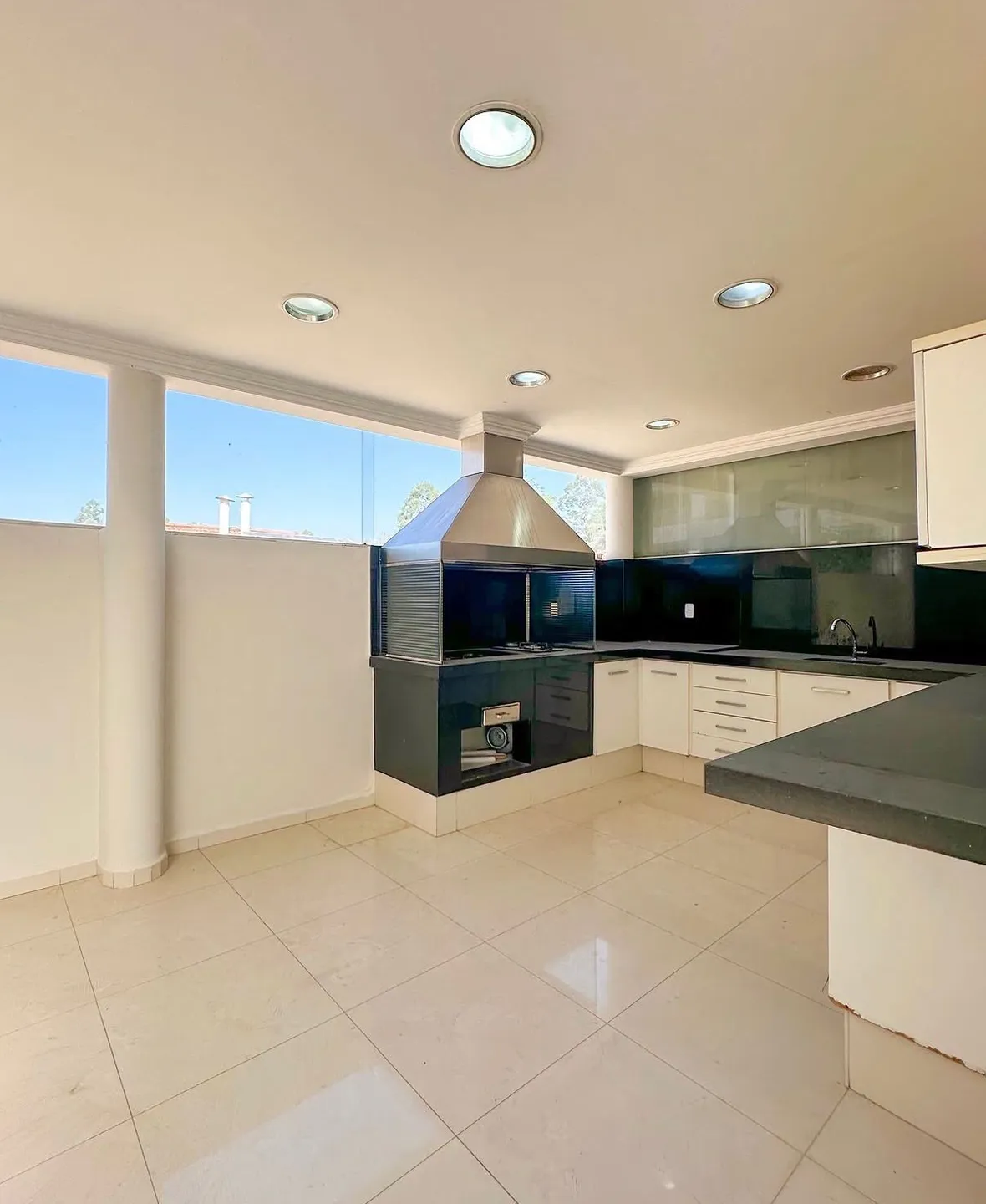 Casa em Tamboré — foto 2
