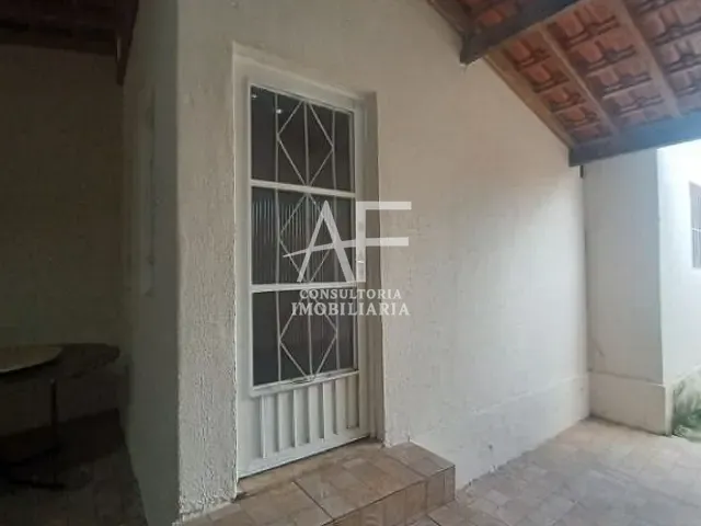 Casa com 125m² 1 quarto e 1 banheiro, à venda, no bairro Alto São Pedro em Taubaté