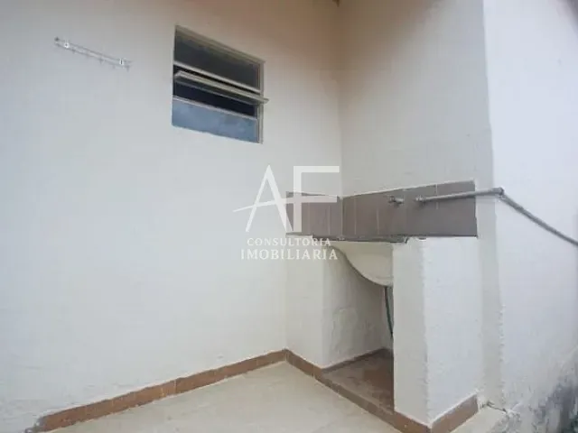 Casa com 125m² 1 quarto e 1 banheiro, à venda, no bairro Alto São Pedro em Taubaté