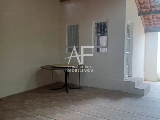 Casa com 125m² 1 quarto e 1 banheiro, à venda, no bairro Alto São Pedro em Taubaté