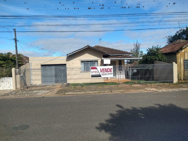 Casa com 220m² 3 quartos e 1 banheiro, à venda, no bairro Estrela em Ponta Grossa