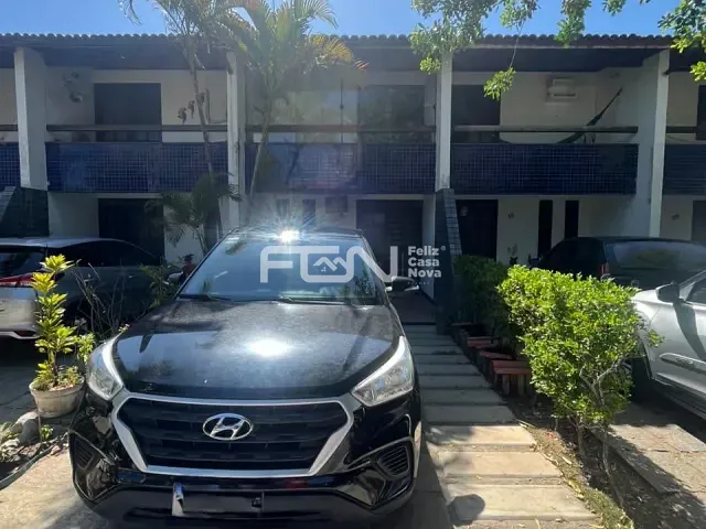 Casa 3 quartos e 4 banheiros, à venda, no bairro Buraquinho em Lauro de Freitas