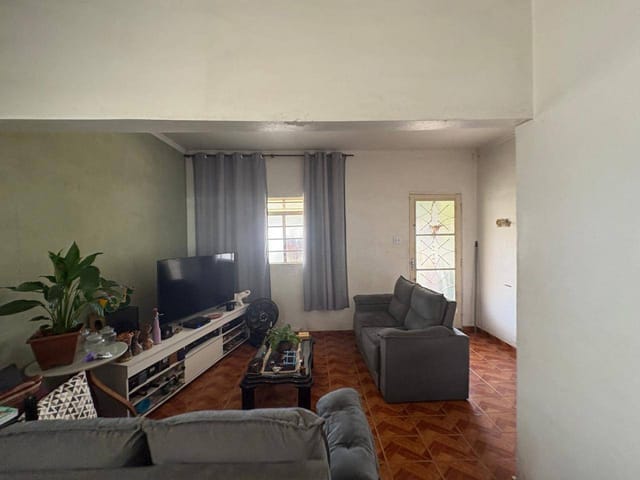 Casa com 391m² 3 quartos e 1 banheiro, à venda, no bairro Jardim Florence em Campinas
