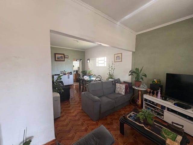 Casa com 391m² 3 quartos e 1 banheiro, à venda, no bairro Jardim Florence em Campinas
