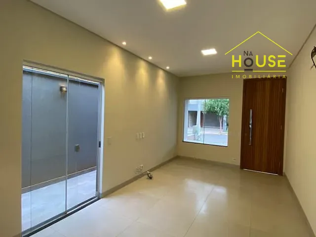 Casa com 264m² 3 quartos e 2 banheiros, à venda, no bairro Residencial Maria Júlia em São José do Rio Preto