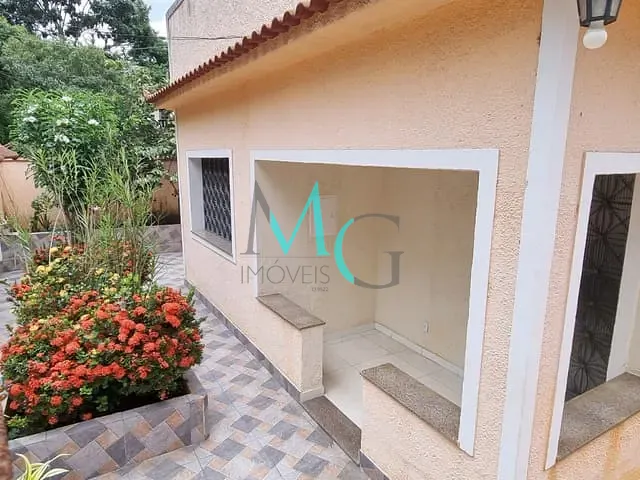 Casa com 293m² 4 quartos e 3 banheiros, à venda, no bairro Campo Grande em Rio de Janeiro
