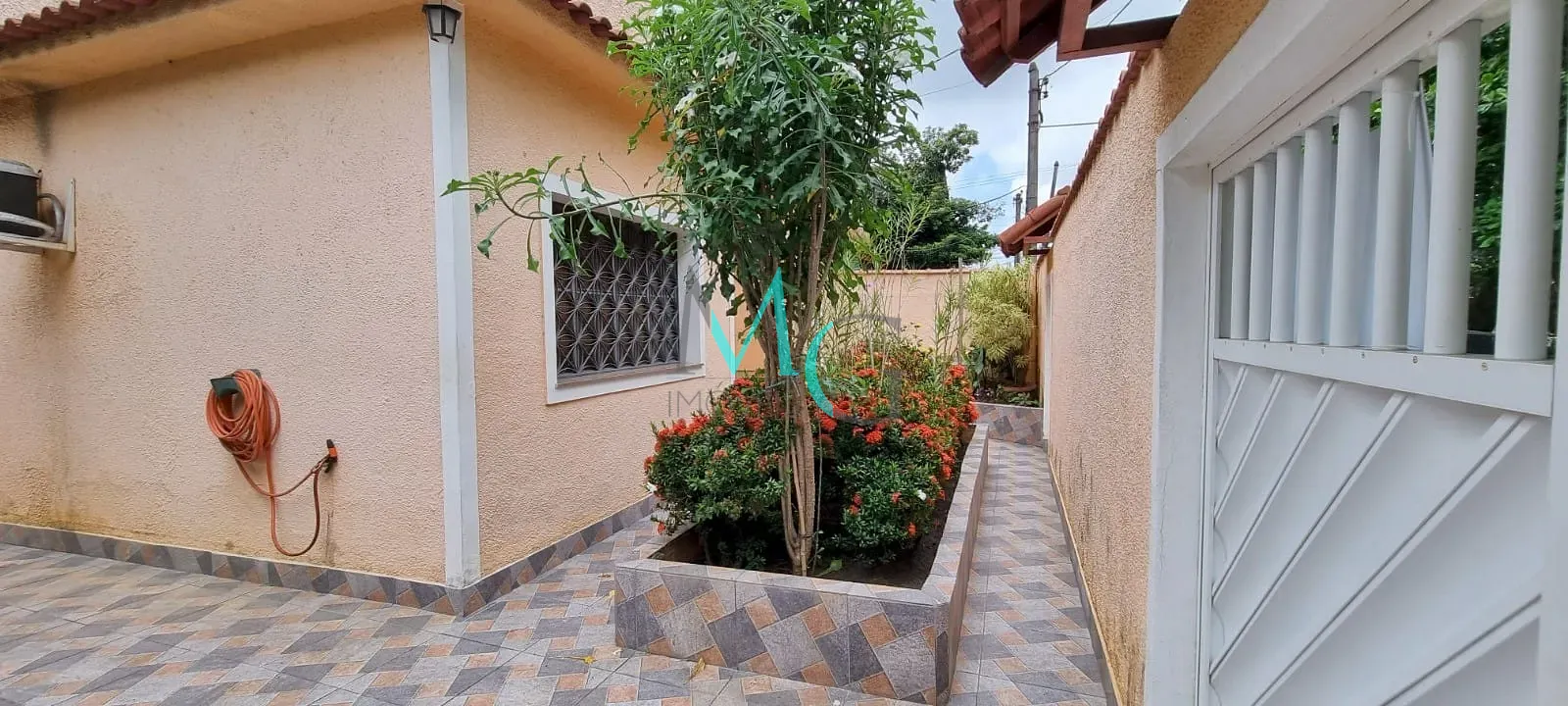 Casa, 4 quartos, 293 m² - Foto 2
