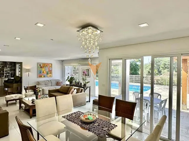 Casa com 1001m² 5 quartos e 7 banheiros, à venda, no bairro Residencial Euroville em Carapicuíba