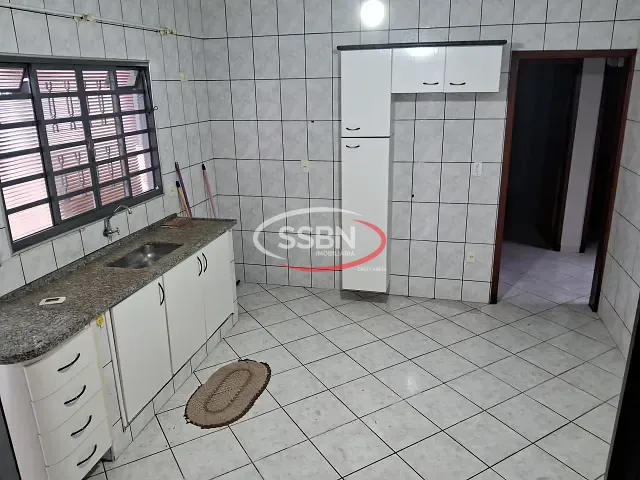 Casa 3 quartos e 1 banheiro, para alugar, no bairro Jardim Nossa Senhora de Fátima em Nova Odessa