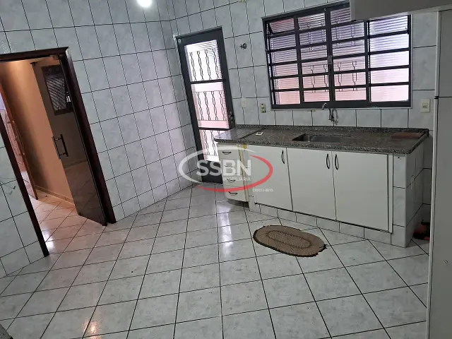 Casa 3 quartos e 1 banheiro, para alugar, no bairro Jardim Nossa Senhora de Fátima em Nova Odessa