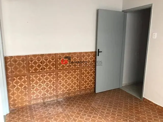 Casa 1 quarto e 1 banheiro, para alugar, no bairro Santa Paula em São Caetano do Sul