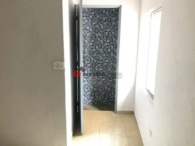 Casa 1 quarto e 1 banheiro, para alugar, no bairro Santa Paula em São Caetano do Sul