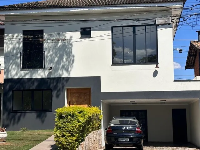 Casa com 360m² 4 quartos e 6 banheiros, à venda, no bairro Alphaville em Santana de Parnaíba
