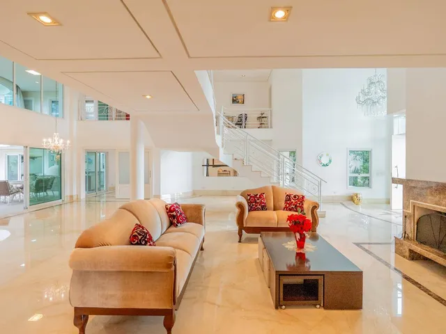 Casa com 1500m² 5 quartos e 7 banheiros, à venda, no bairro Alphaville em Barueri