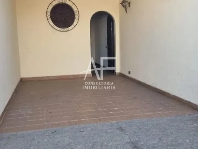 Casa com 396m², à venda, no bairro São Benedito em Pindamonhangaba