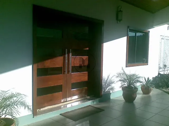 Casa com 2100m² 4 quartos e 7 banheiros, à venda, no bairro Village Mantiqueira em Guaratinguetá