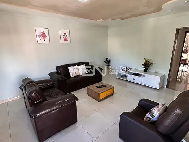 Casa 2 quartos e 2 banheiros, à venda, no bairro Arembepe (Abrantes) em Camaçari