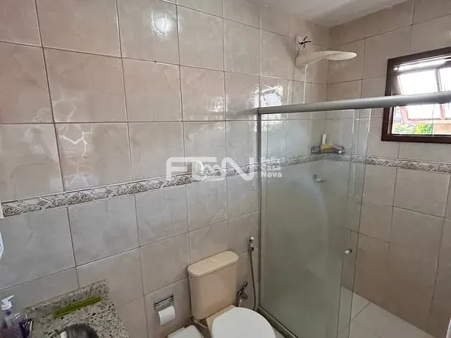 Casa 2 quartos e 2 banheiros, à venda, no bairro Arembepe (Abrantes) em Camaçari