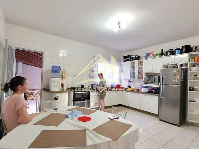 Casa 3 quartos e 3 banheiros, à venda, no bairro Altos do Coxipó em Cuiabá